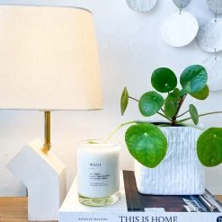 Super Simple HOME FRAGRANCE ESCAPIST CANDLE - MAUI