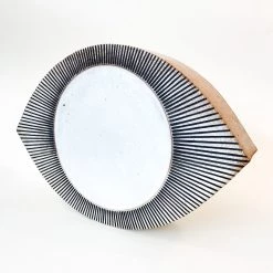 Super Simple WHITE EYE ART