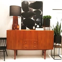 Super Simple BLACK PLANTERS WITH DARK TEAK BASE