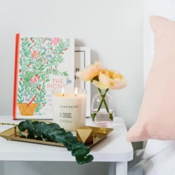 Super Simple HOME FRAGRANCE ESCAPIST CANDLE - SANTORINI