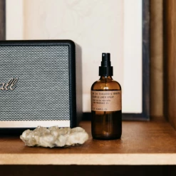 Super Simple HOME FRAGRANCE TEAKWOOD & TOBACCO ROOM SPRAY