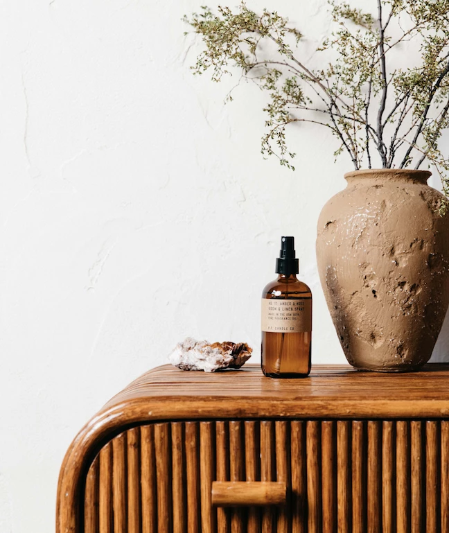 Super Simple AMBER AND MOSS ROOM SPRAY 3 Super Simple AMBER AND MOSS ROOM SPRAY