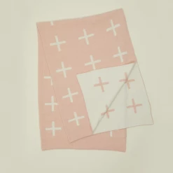 Super Simple CROSS THROW BLANKET DECOR