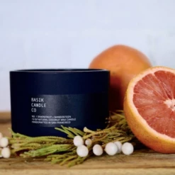 Super Simple HOME FRAGRANCE BASIK CANDLE NO. 1 - GRAPEFRUIT + MANGOSTEEN