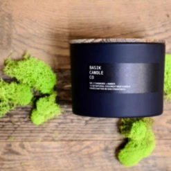 Super Simple BASIK CANDLE NO. 2 - OAKMOSS + AMBER HOME FRAGRANCE