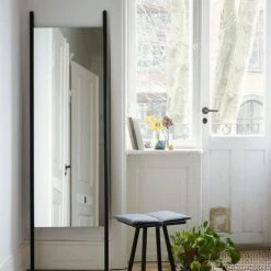 Super Simple FURNITURE GEORG STOOL