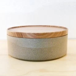 Super Simple TABLETOP HASAMI PORCELAIN LARGE BOWL + LID - SAND