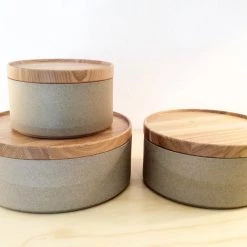 Super Simple HASAMI PORCELAIN SMALL BOWL + LID - SAND TABLETOP