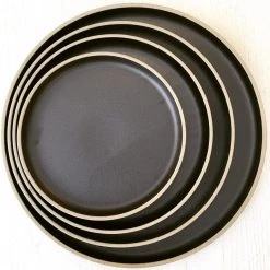 Super Simple HASAMI PORCELAIN PLATES