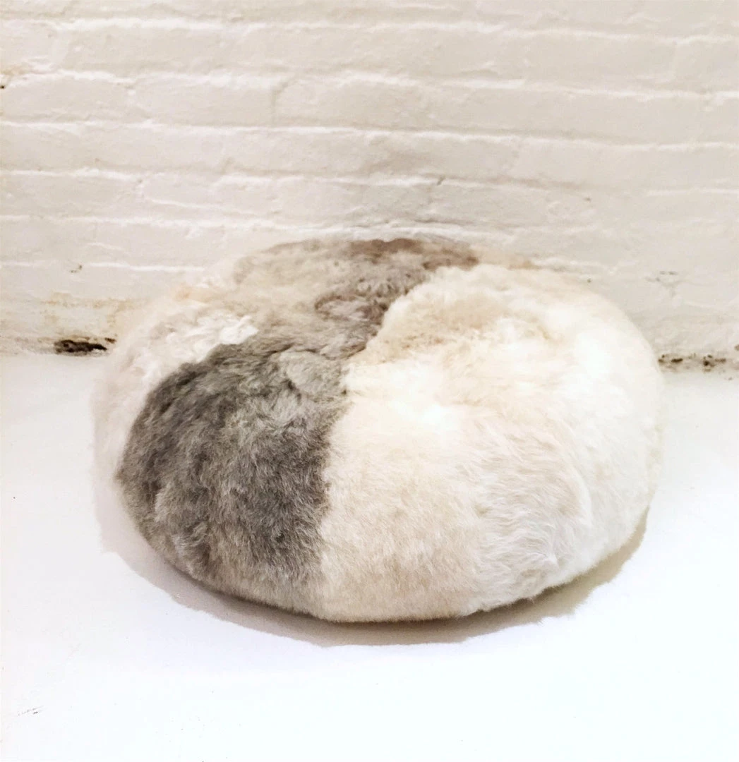 Super Simple SHEARLING POUF PILLOWS 4 Super Simple SHEARLING POUF PILLOWS